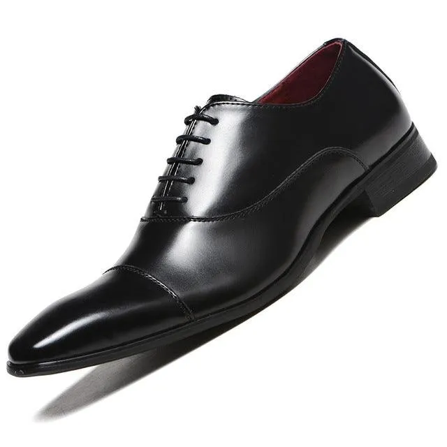 Elegant Leather Oxfords for Business and Formal Wear