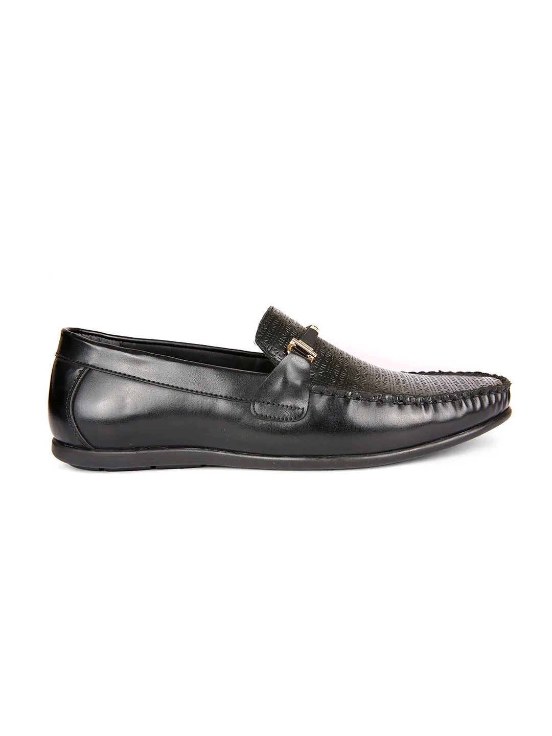 Scandal Textured Loafers With Buckle