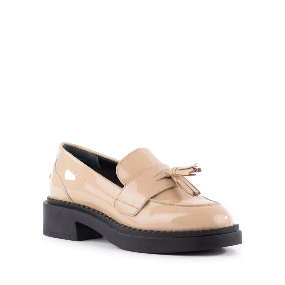 Seychelles Final Call Loafer in Patent Beige