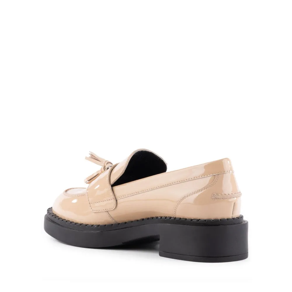 Seychelles Final Call Loafer in Patent Beige