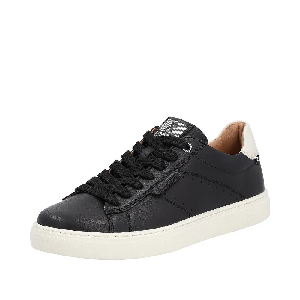 U0704-00 Lace Up Sneaker Black